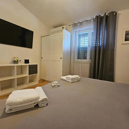 Apartment Mirna Makarska