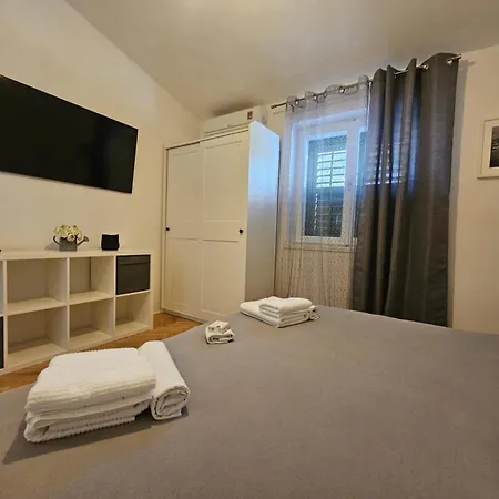 Mirna * מאקרסקה